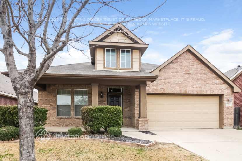 Foto principal - 15453 Yarberry Dr