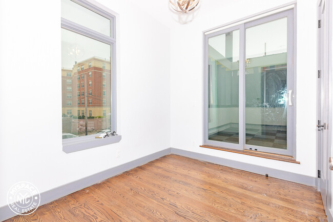 Building Photo - 168 Stuyvesant Ave