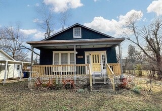 Building Photo - 321 E Greeley St