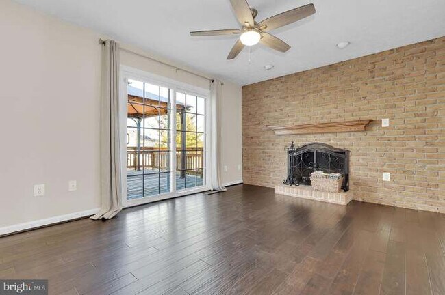 Foto del edificio - 6209 Derby Dr