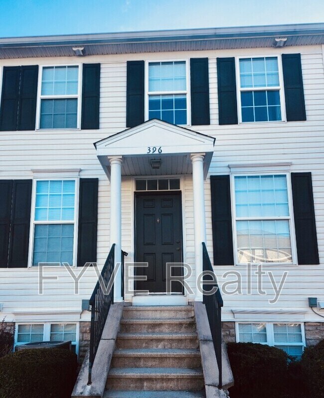 Foto del edificio - 396 Oxford Oak Dr