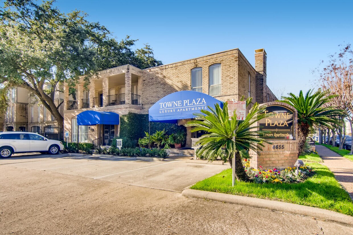 Towne Plaza Apartments Houston, TX