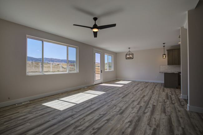 Building Photo - 1621 Serenity Ln