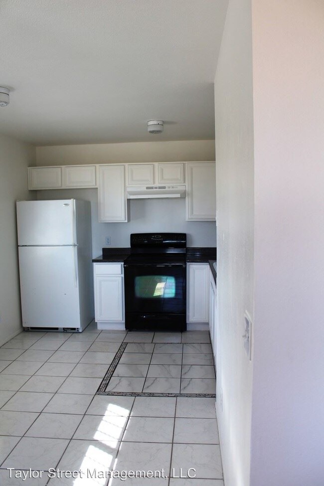 Foto del edificio - 709 E Hazel Dr