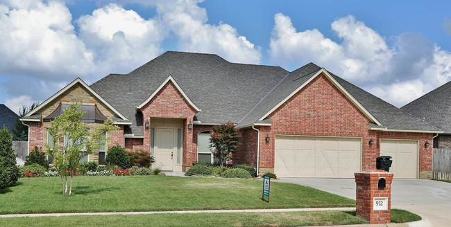 Building Photo - Beautiful Home In Arbor Lake