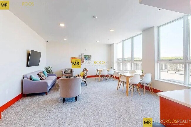 Foto del edificio - 3531 Washington St