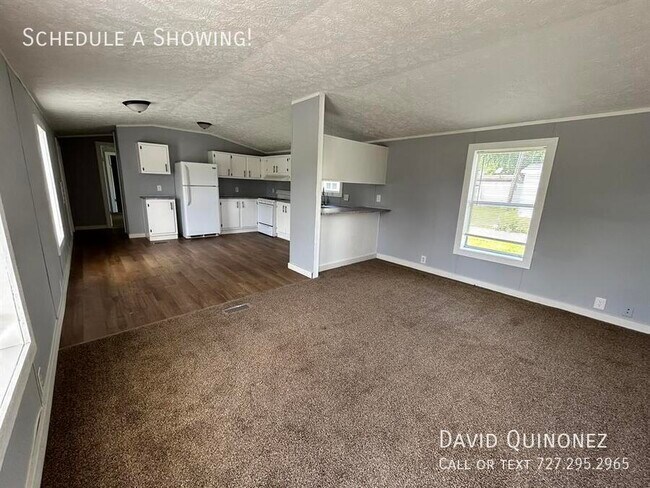 Foto del edificio - 5711 Blissfield-