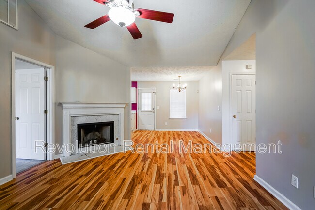 Building Photo - 62 Lullwater Ct
