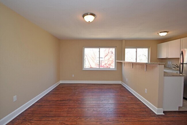 Foto del edificio - 1526 Blair Ave