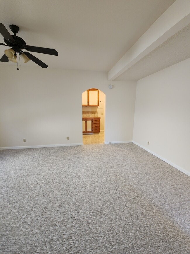 Building Photo - 1123 Eureka Way
