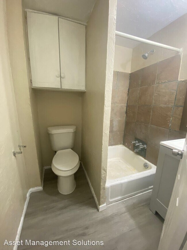 Building Photo - 1 br, 1 bath House - 2304 N McKinley