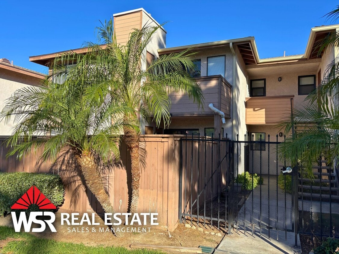 Upper-Level Condo In Gated Community! - Upper-Level Condo In Gated Community!