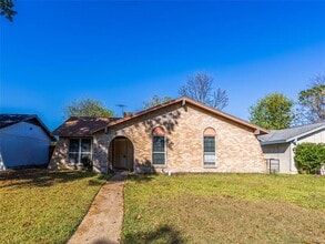 Building Photo - 1041 Delores Dr