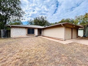 Building Photo - 7612 Islander Dr