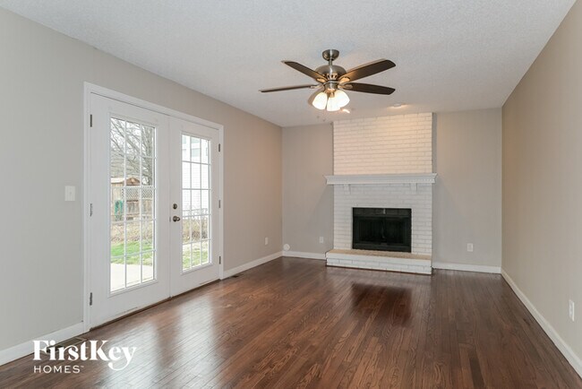 Building Photo - 8 Suncrest Dr