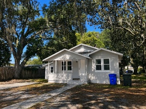 Building Photo - 2135 King Ave