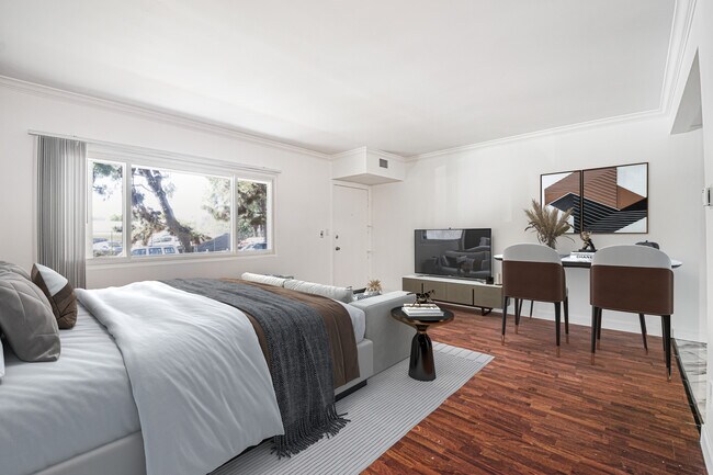 Foto del edificio - 5837.5C W 88th St
