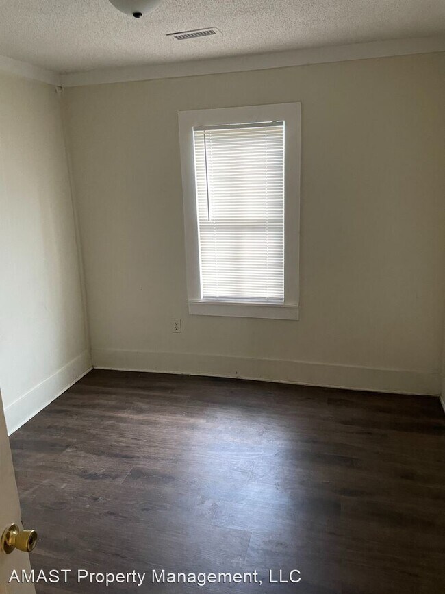 Foto del edificio - 4 br, 2 bath House - 515 N 10th St.