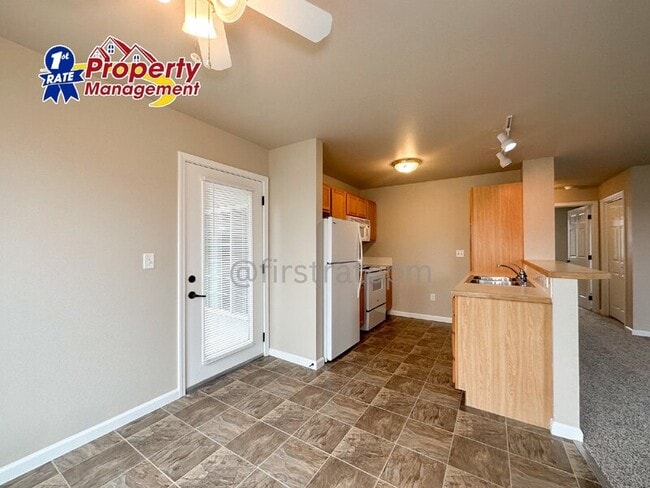 Foto del edificio - 10034 W Garverdale Ln