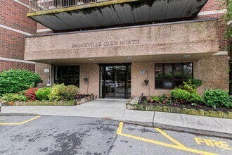 Building Photo - 1374 Midland Ave