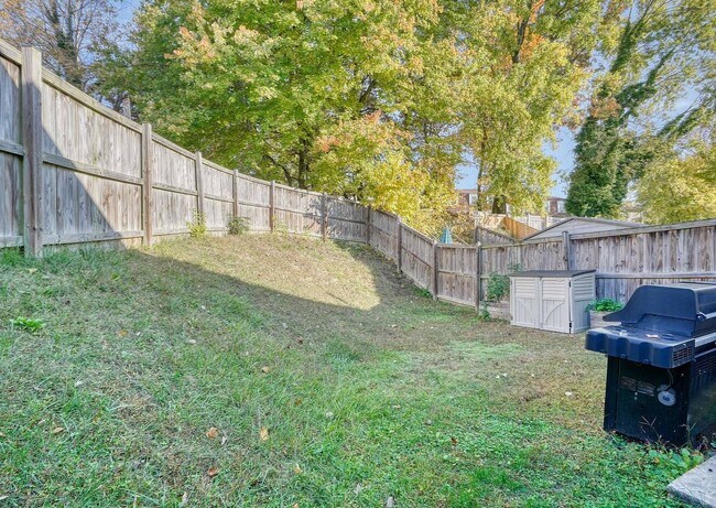Building Photo - Updated End-of-Group Townhome with Finished Lower Level, Fenced Yard & Community Pool