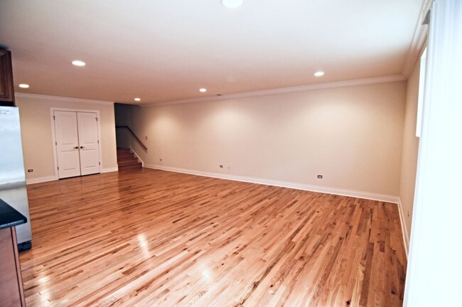 Building Photo - 4521 N Beacon St