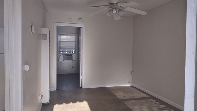 Foto del edificio - 6838 18th Ave