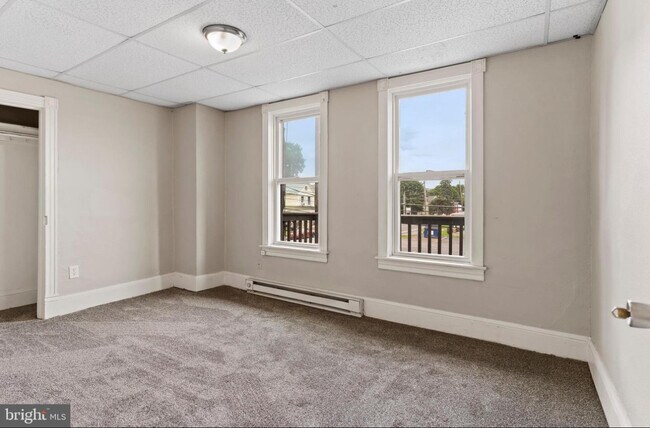 Foto del edificio - 207 N Queen St