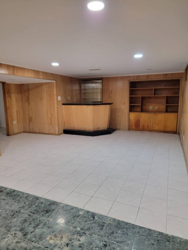 Foto del edificio - 57-08 260th St