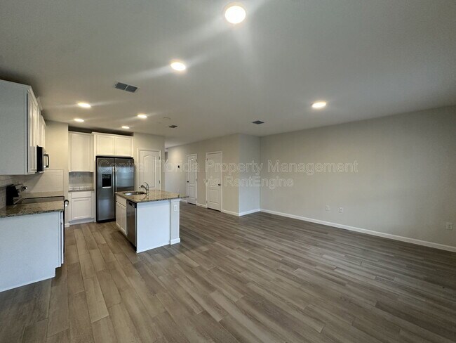 Building Photo - 2866 Narcoossee Cmns Wy