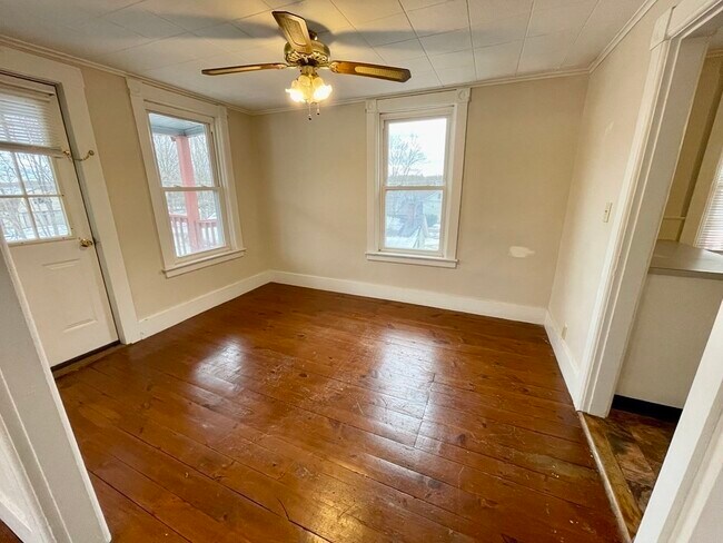 Building Photo - 29 Fiske St