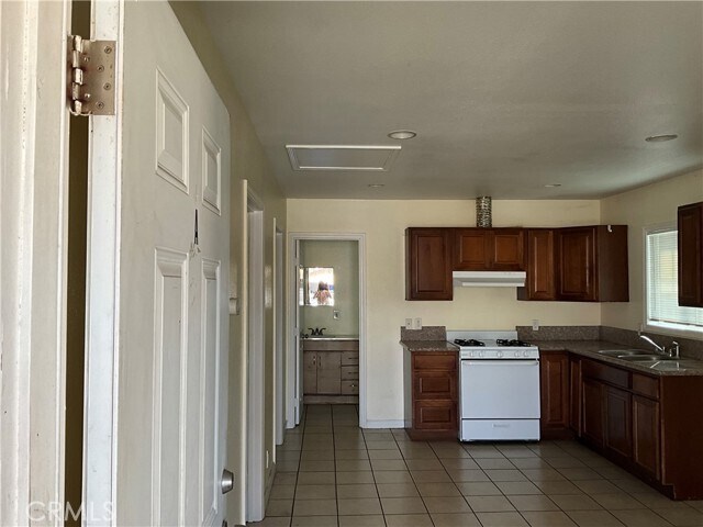 Foto del edificio - 1259 W Rialto Ave