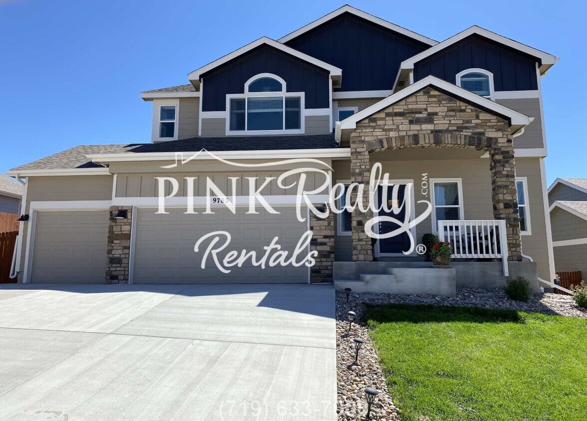 4 Bedroom, *4 Car Garage* Home in... House for Rent in