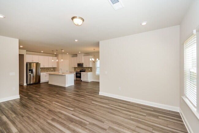 Foto del edificio - 3627 Mathewson Way