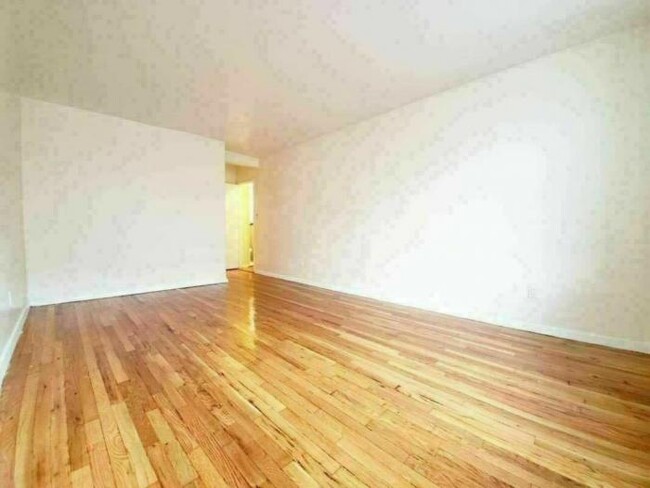 Building Photo - 1 bedroom in BRONX NY 10463