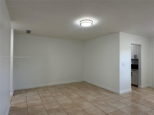 Foto del edificio - 5841 SW 36th Ct
