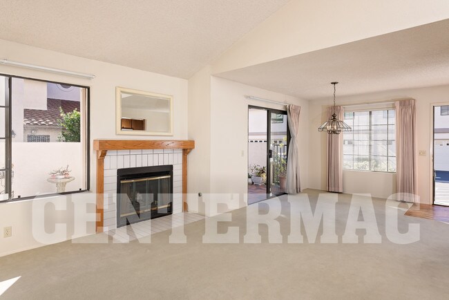 Building Photo - 7634 Palmilla Dr