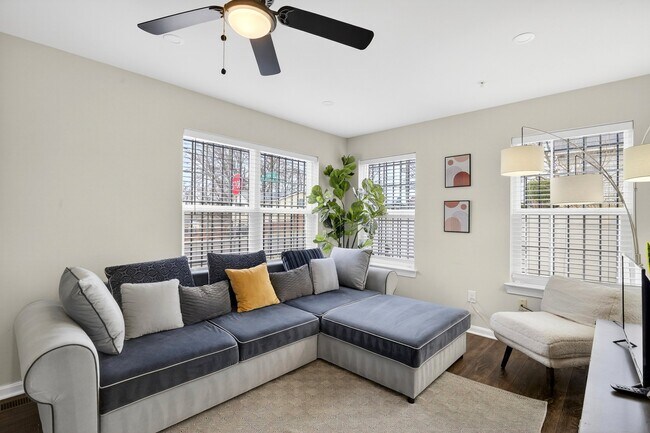 Foto del edificio - 4833 Gunther St