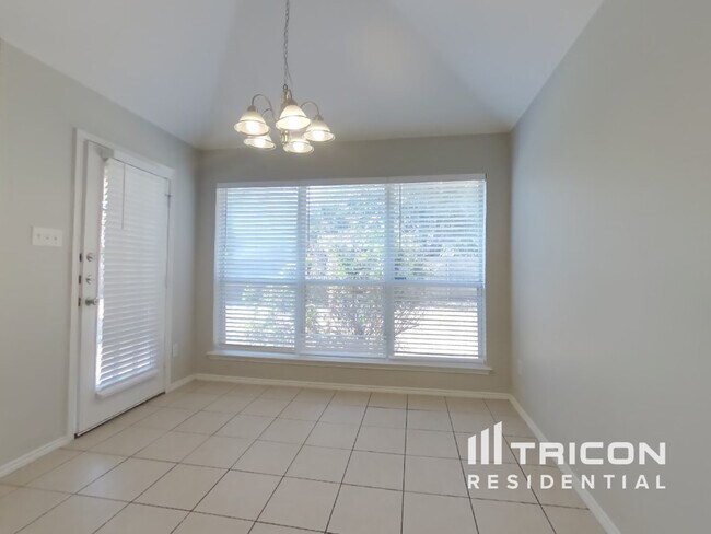 Foto del edificio - 517 Dustin St