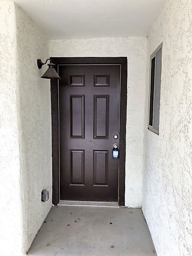 Foto del edificio - Remodeled 2 bedroom / 2 Full Bath
