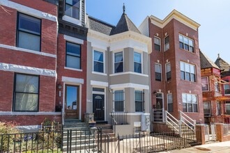 Building Photo - 1719 4th St NW
