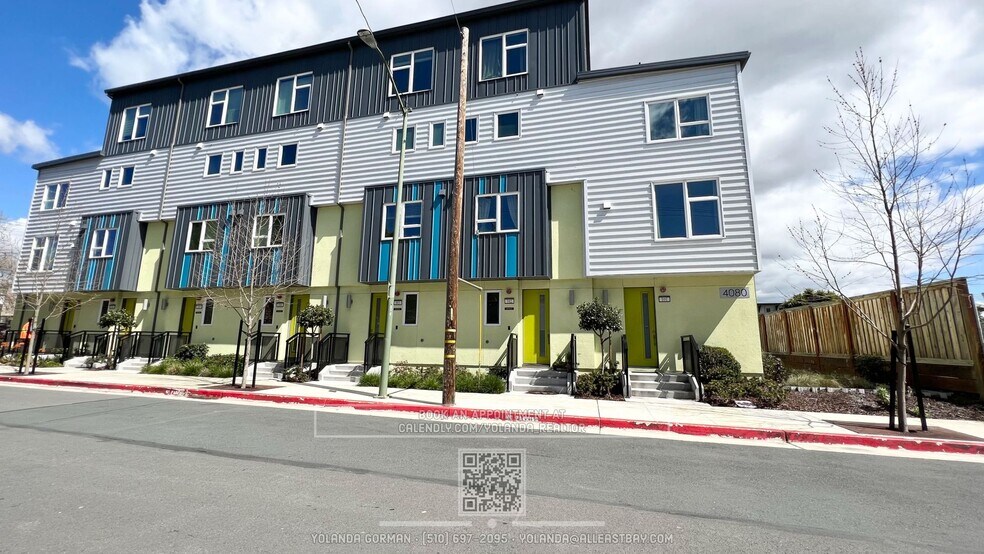 Modern Style and Sophistication, 2 En-Suite BR, 2.5 BA Townhouse with EV charging