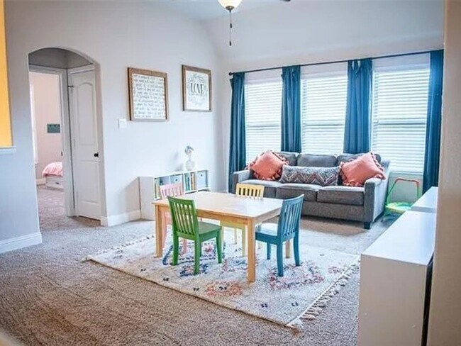 Foto del edificio - 4 Bedroom Single Family Home in Roanoke