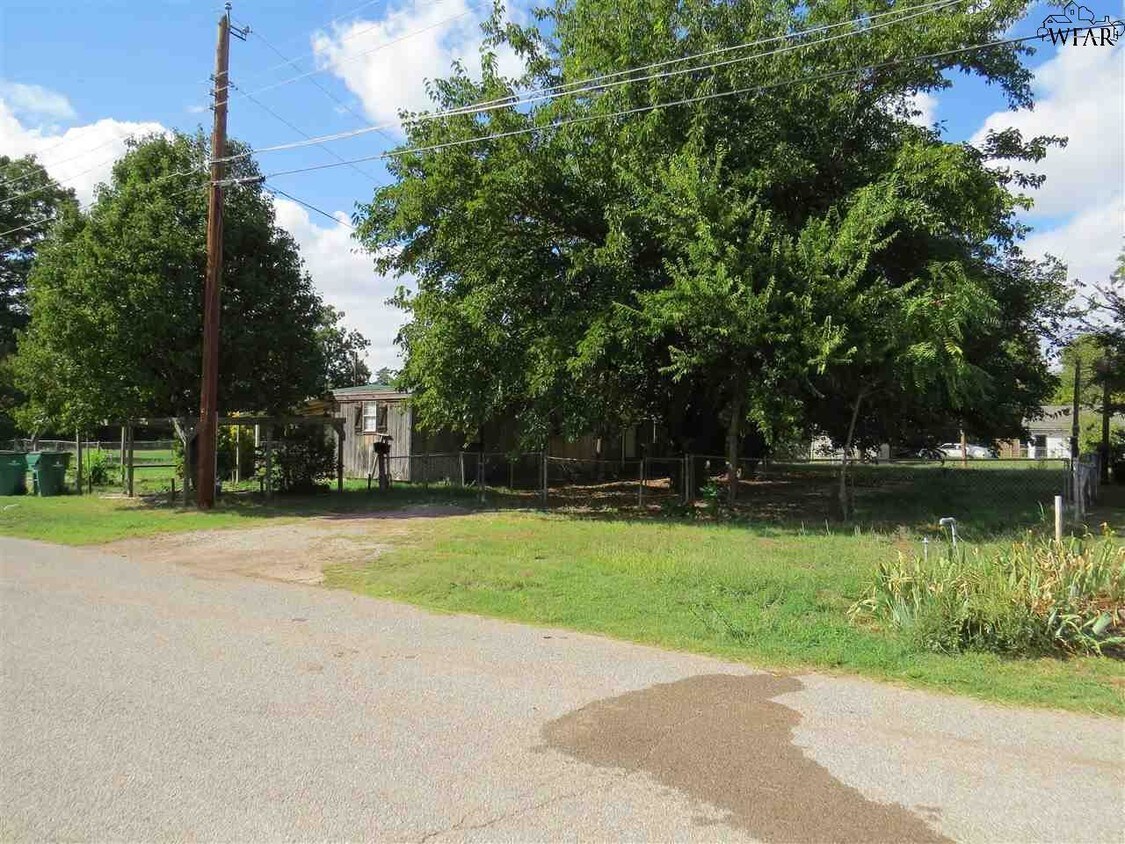 603 Michael St, TX 76354 House Rental in TX