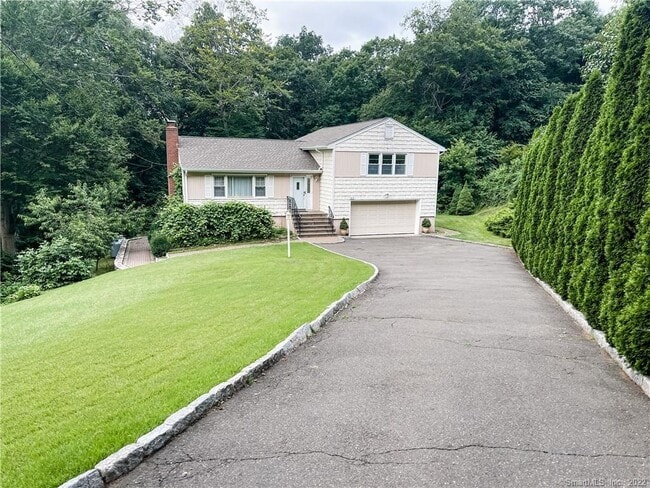 Foto del edificio - 317 Weeping Willow Ln