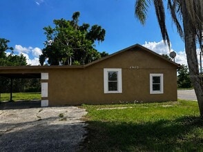 Building Photo - 1907 Rio Grande Ave