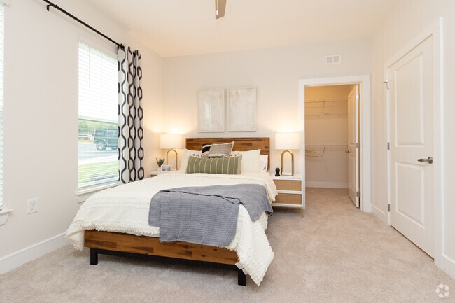 2BR, 2BA - 1,081SF - Primary Bedroom - Streams at Battery Park