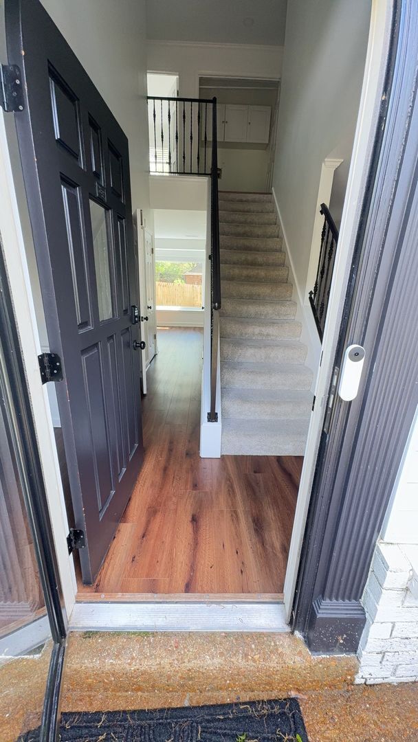 Building Photo - Beautiful 4 bedroom 2.5 bathroom home in C...
