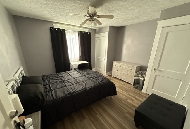 Foto del edificio - 909 4th St NW