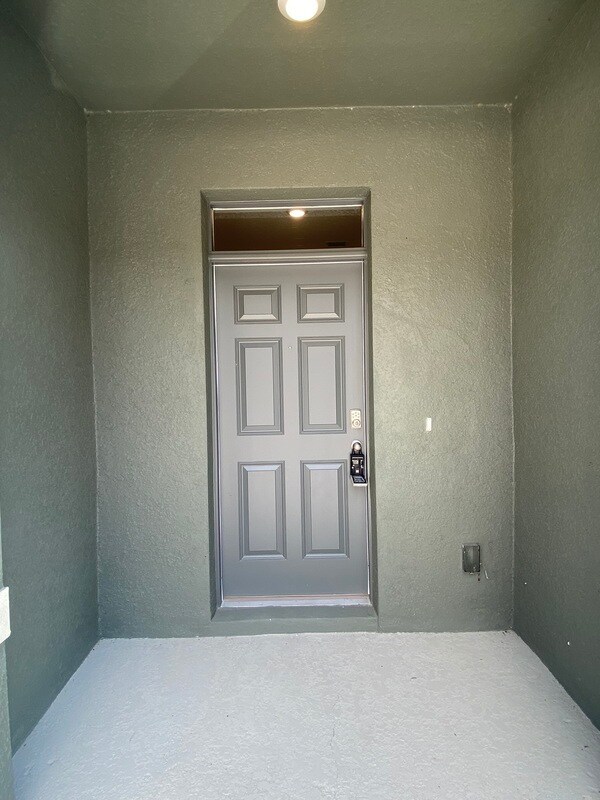 Foto del edificio - 1261 Yellow Finch Dr